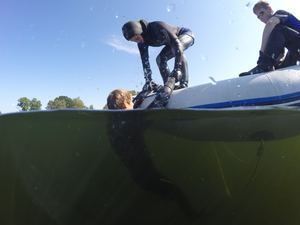 AK Tauchsicherheit und Rettung - Rettung Schlauchboot 2